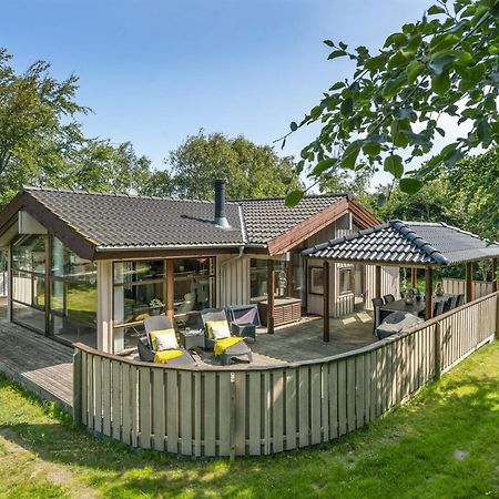 Holiday Home Leevi - 150M From The Sea In Ne Jutland By Interhome Laeso Экстерьер фото