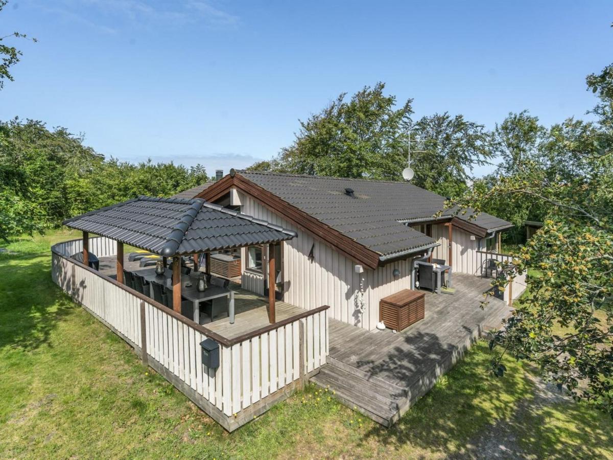Holiday Home Leevi - 150M From The Sea In Ne Jutland By Interhome Laeso Экстерьер фото